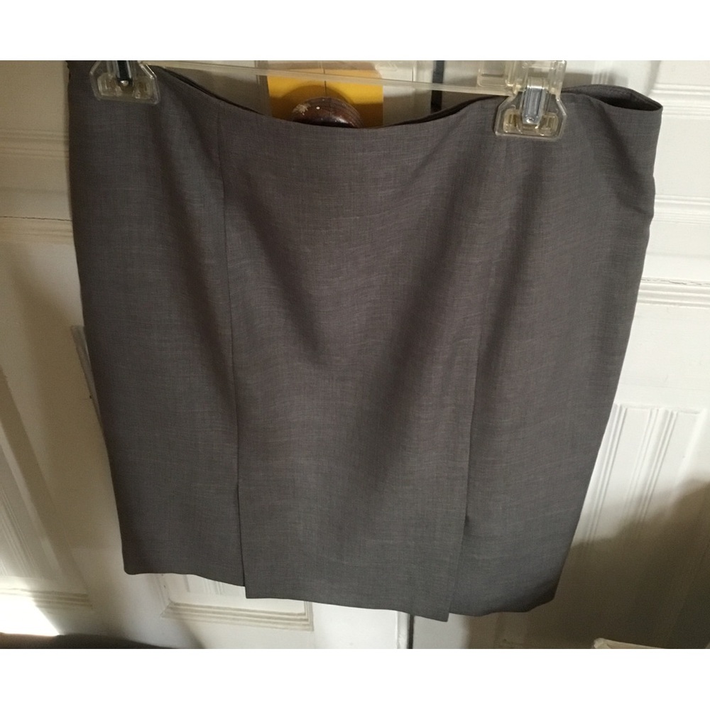 Evan-Picone Light Grey Pencil Skirt size 6P
